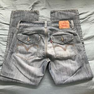 Levi’s jeans. Slim straight. Size 33x30. Light wsh